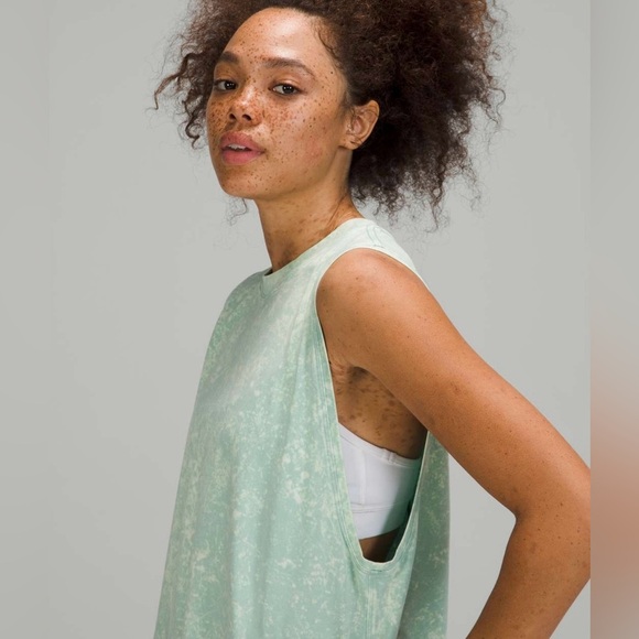 Lululemon 10 All Yours Tank Top Cloudy Wash Arctic Green Sleeveless Top VGUC - Picture 1 of 13